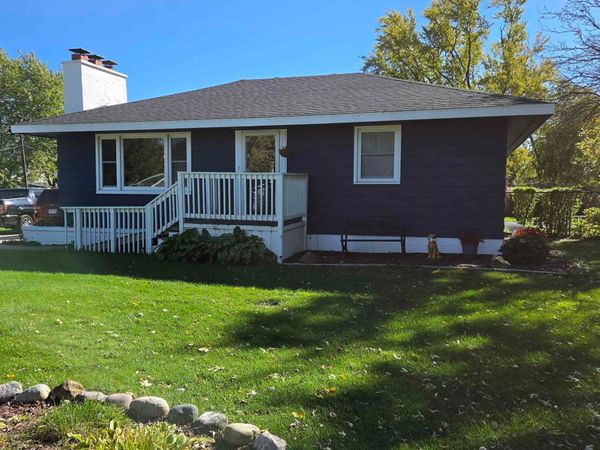 2020 E Bradley Street, Beloit, WI 53511