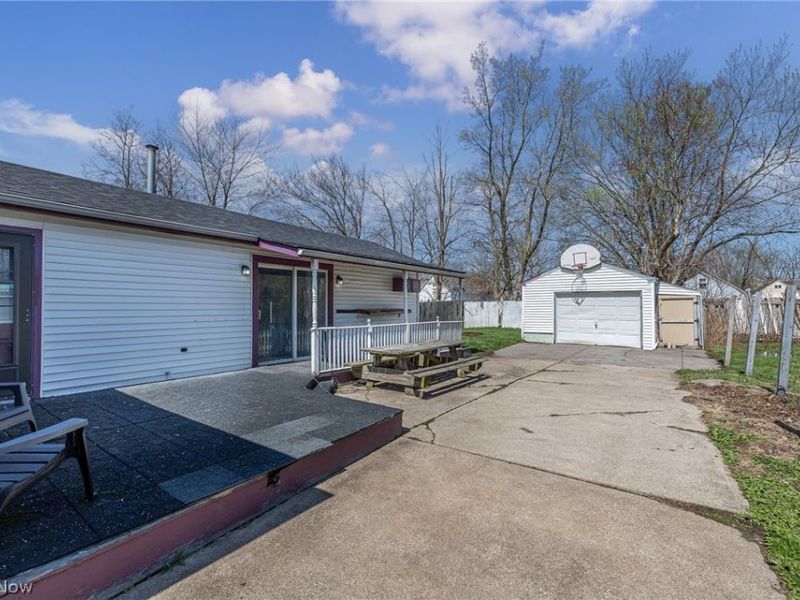 1020 W 19th Street , Lorain, OH 44052 Photo 3
