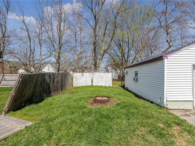 1020 W 19th Street , Lorain, OH 44052 Photo 6