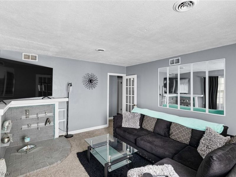 1020 W 19th Street , Lorain, OH 44052 Photo 8