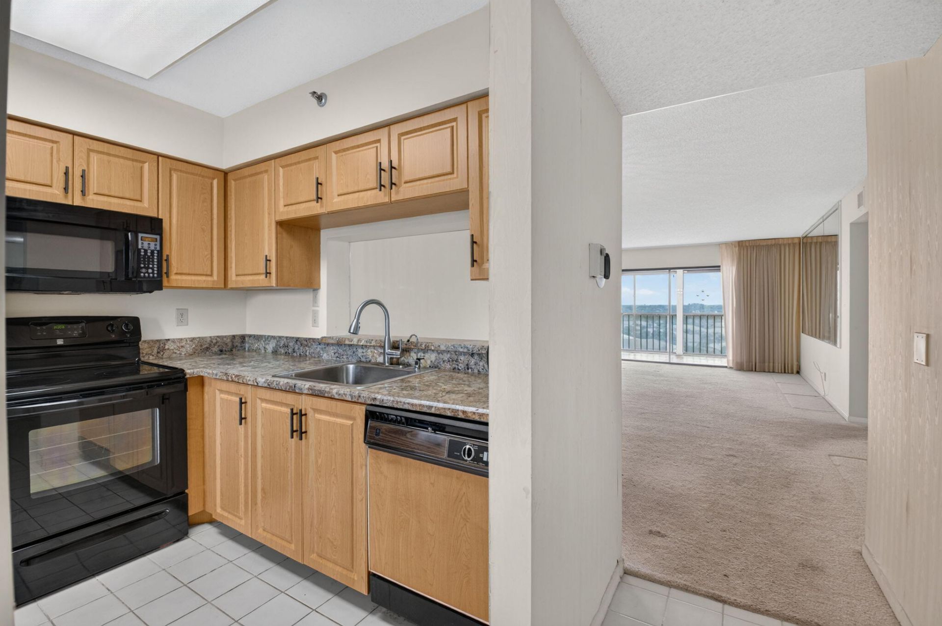7240 Huntington Lane, Unit 806, Delray Beach, FL 33446 Photo