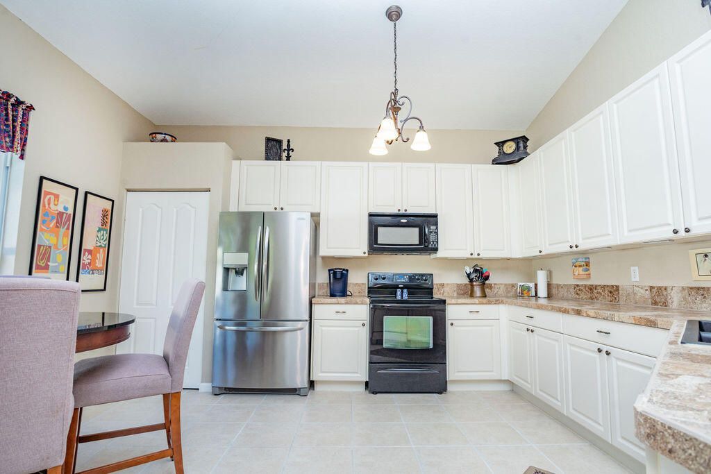 5419 Place Lake Drive, Fort Pierce, FL 34951 Photo