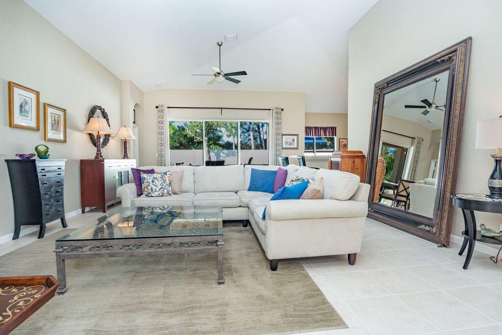 5419 Place Lake Drive, Fort Pierce, FL 34951 Photo