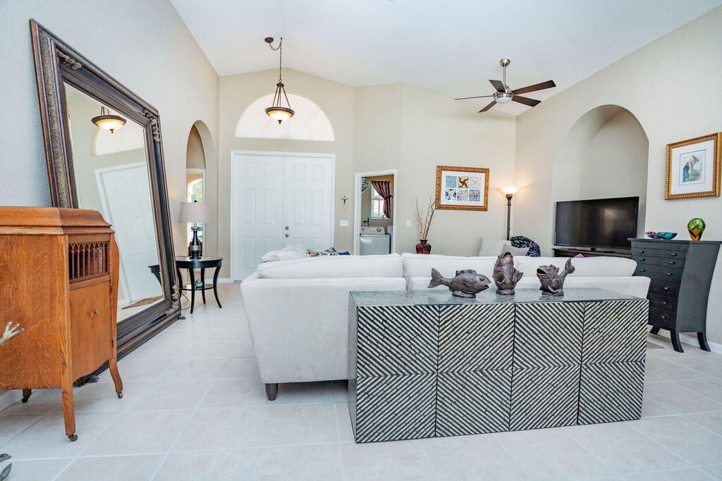 5419 Place Lake Drive, Fort Pierce, FL 34951 Photo