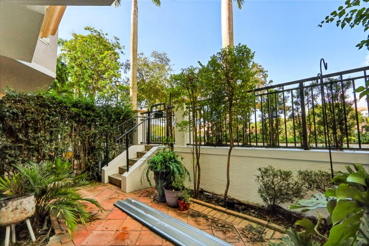 11854 Valencia Gardens Avenue, Palm Beach Gardens, FL 33410 Photo