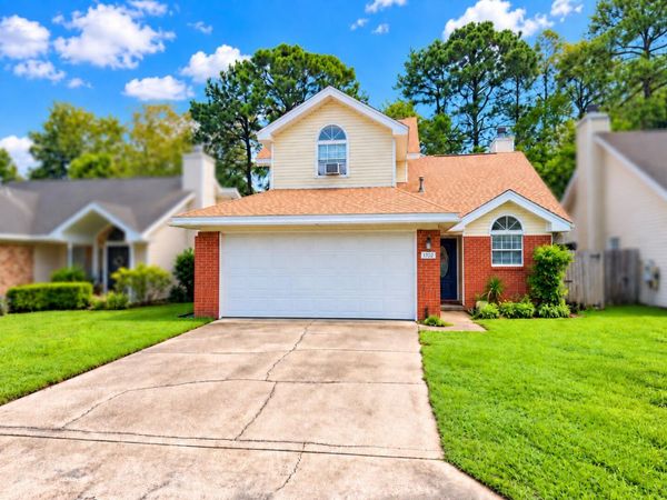 1702 Colonial Court, Fort Walton Beach, FL 32547