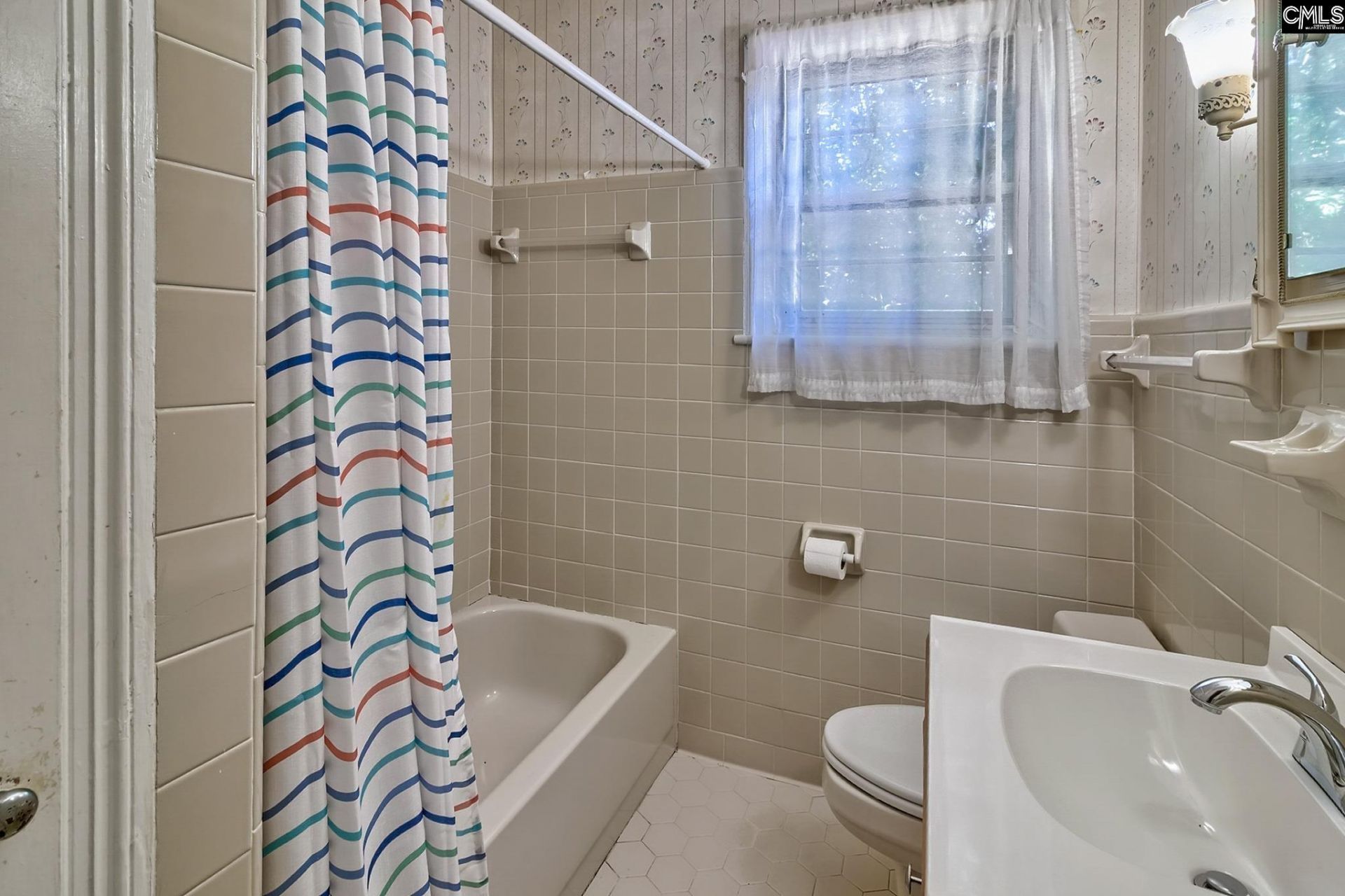 815 Lafayette Avenue  Photo 35