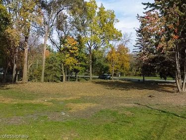 494 John R Road, Rochester Hills, Mi 48307