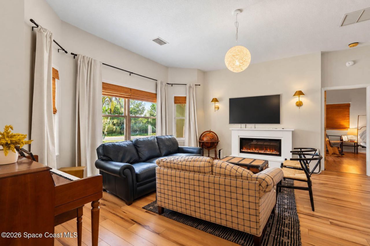 380 Lakeview Drive , Melbourne Beach, FL 32951 Photo
