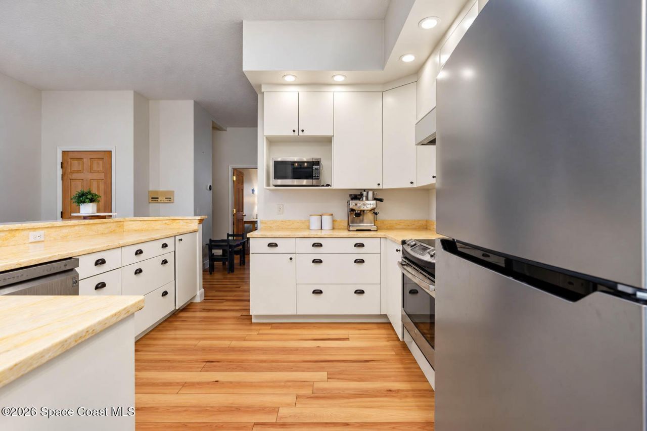 380 Lakeview Drive , Melbourne Beach, FL 32951 Photo