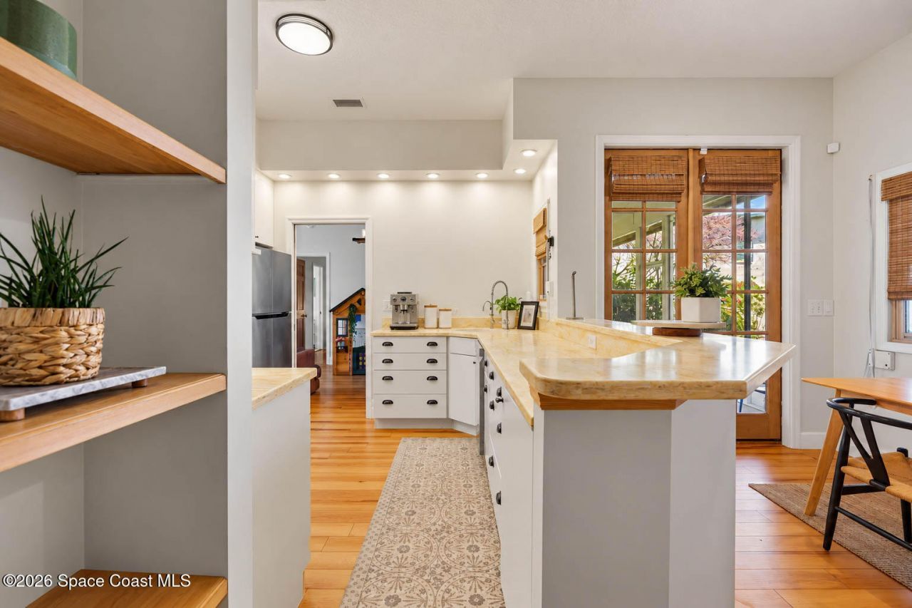 380 Lakeview Drive , Melbourne Beach, FL 32951 Photo