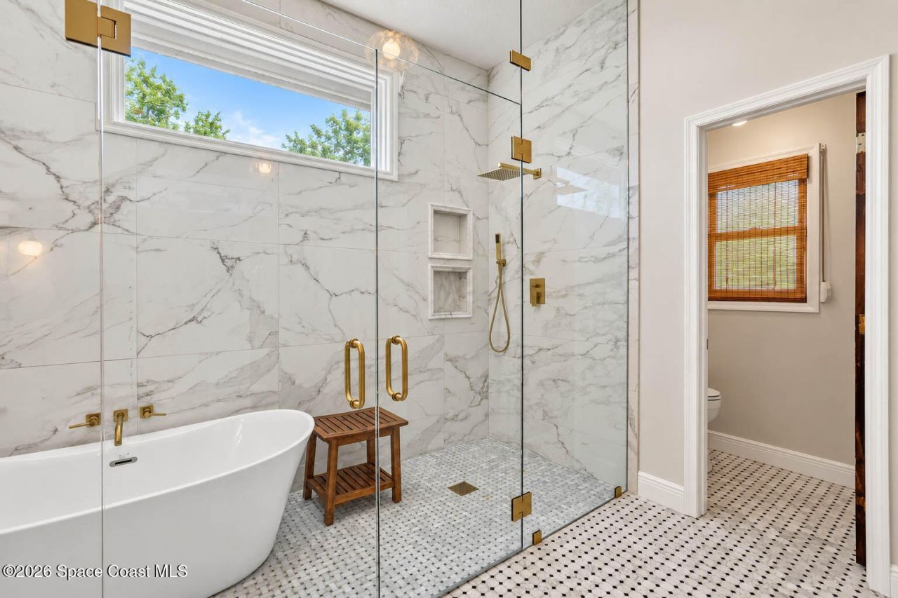 380 Lakeview Drive , Melbourne Beach, FL 32951 Photo
