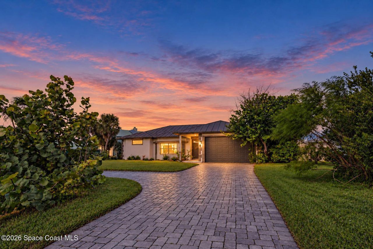 380 Lakeview Drive , Melbourne Beach, FL 32951 Photo