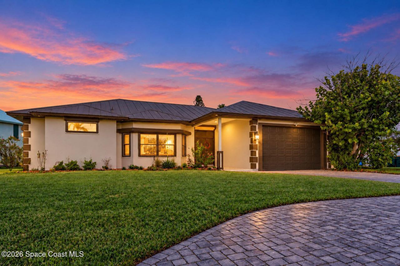 380 Lakeview Drive , Melbourne Beach, FL 32951 Photo