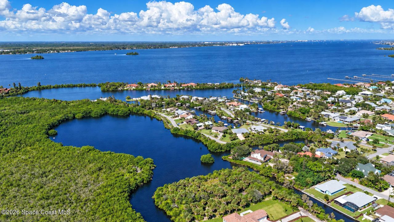 380 Lakeview Drive , Melbourne Beach, FL 32951 Photo