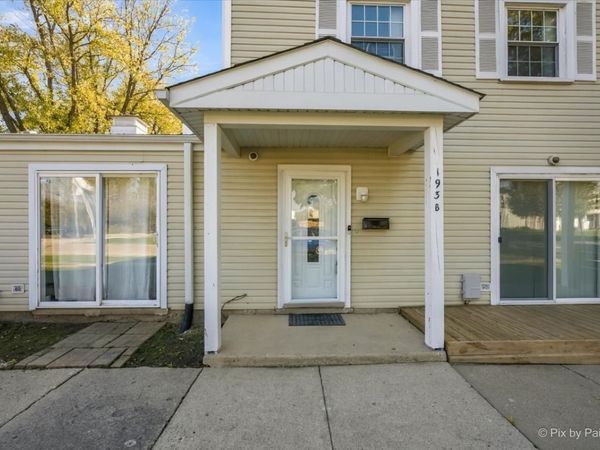 193 Thomas Court , Unit B, Bartlett, IL 60103