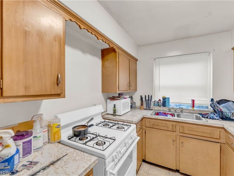 2649 Noble Road, Cleveland Heights, OH 44121 Photo 21