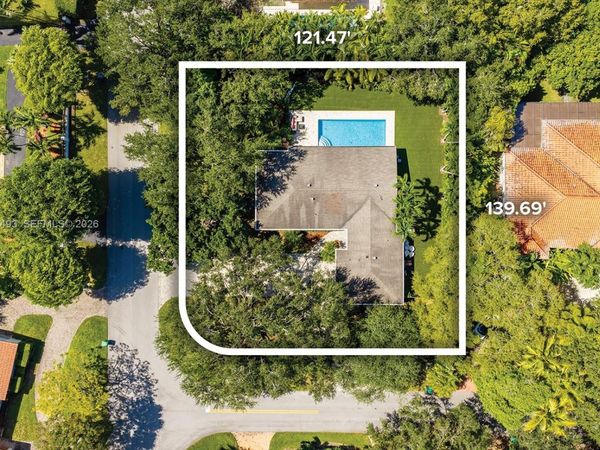 9330 SW 71st Ave , Pinecrest, FL 33156