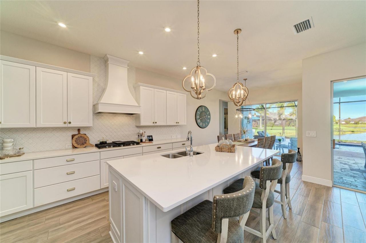 4624 Antrim Drive, Sarasota, FL 34240 Photo