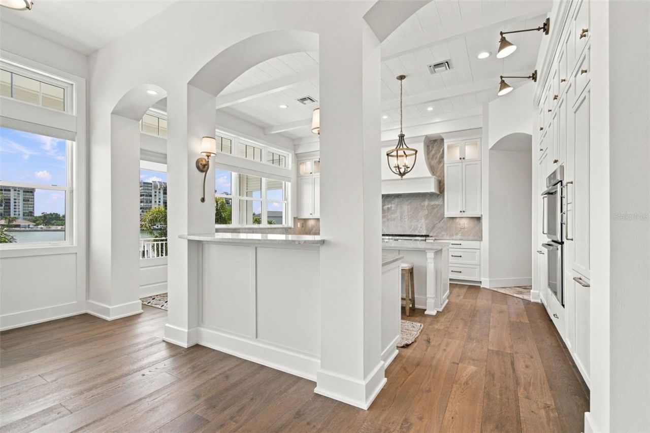 14 Marina Terrace, Treasure Island, FL 33706 Photo