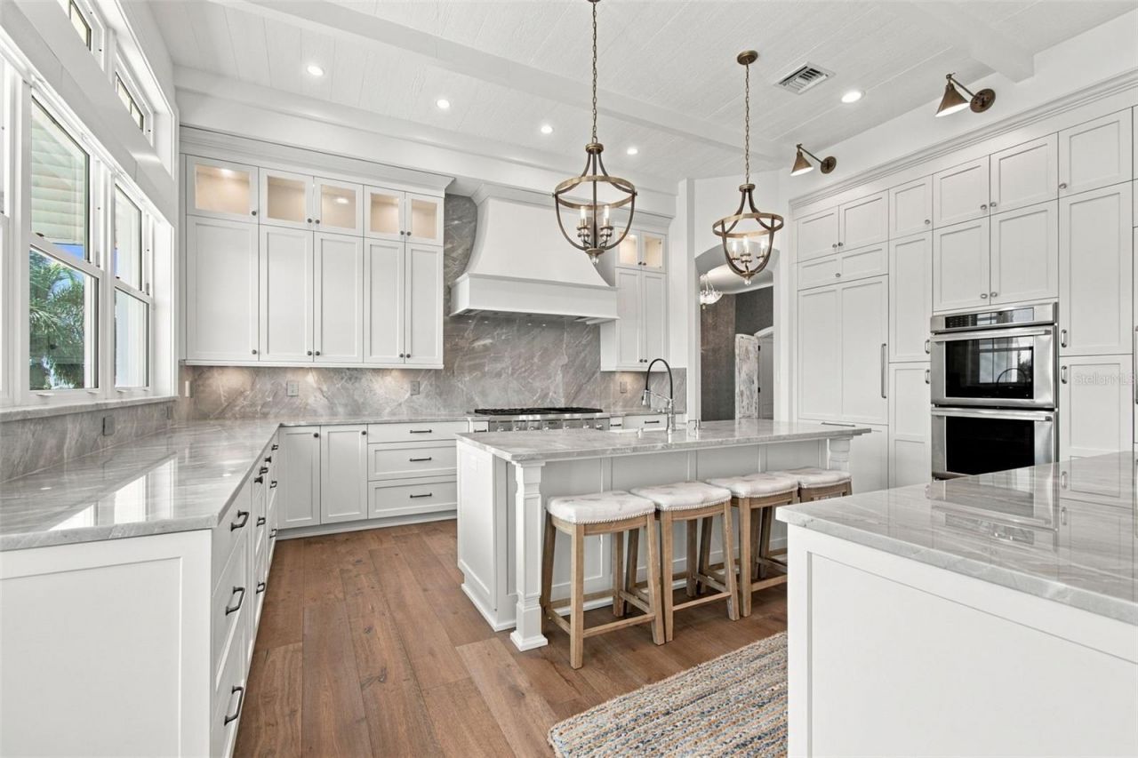 14 Marina Terrace, Treasure Island, FL 33706 Photo