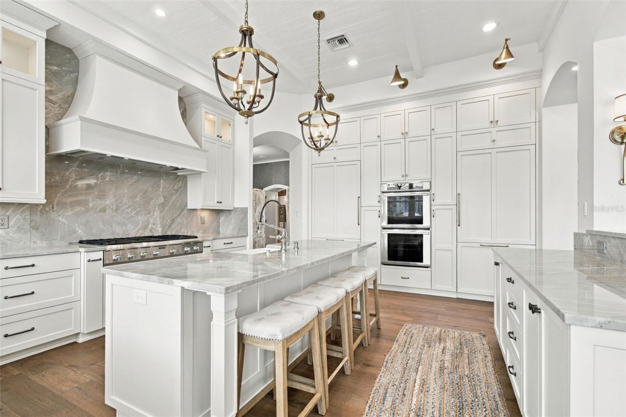 14 Marina Terrace, Treasure Island, FL 33706 Photo
