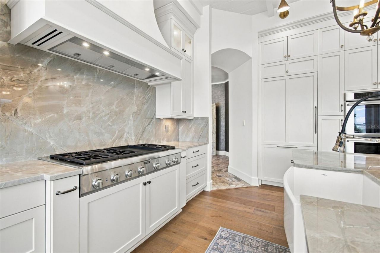 14 Marina Terrace, Treasure Island, FL 33706 Photo