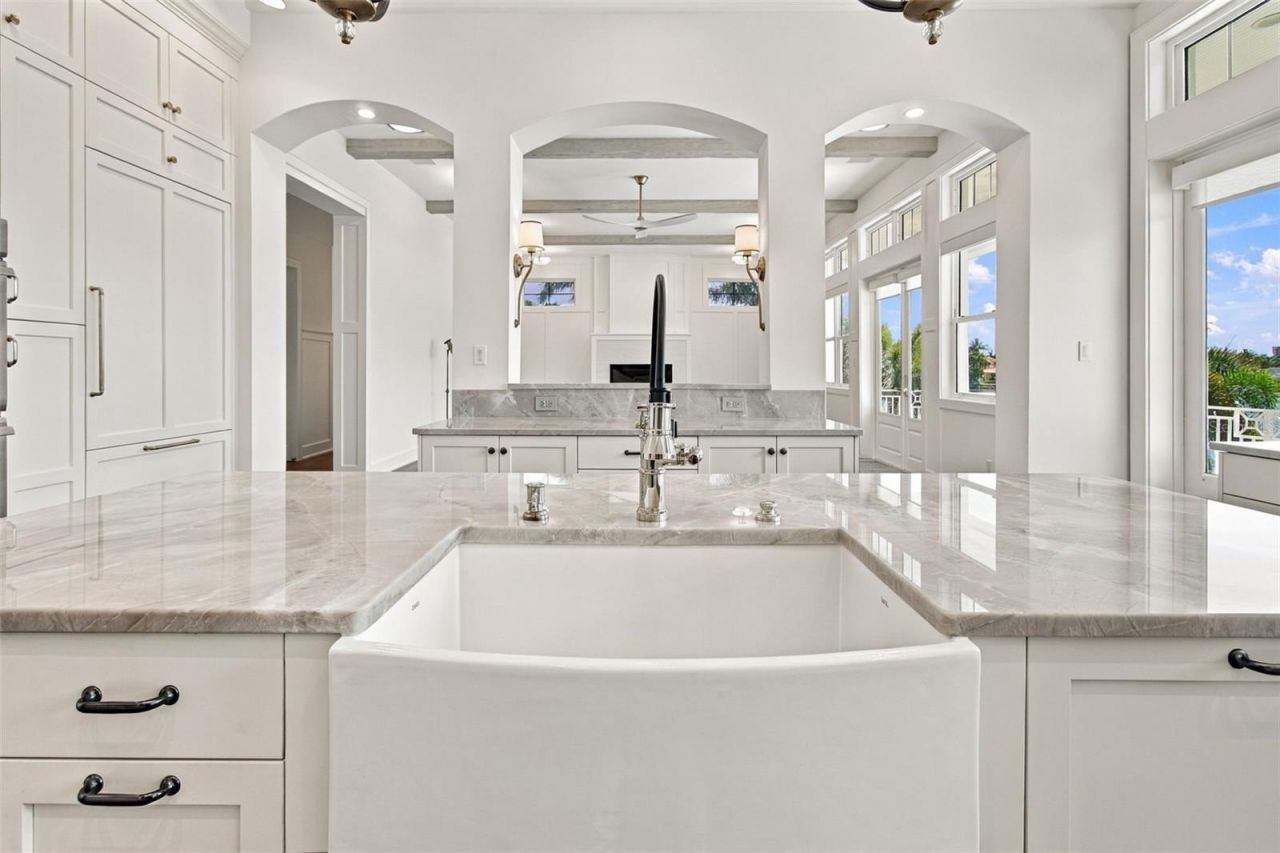 14 Marina Terrace, Treasure Island, FL 33706 Photo