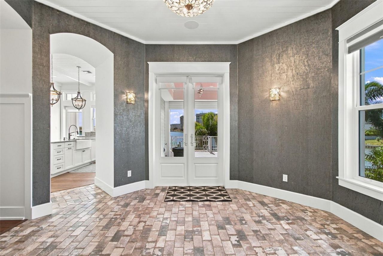 14 Marina Terrace, Treasure Island, FL 33706 Photo