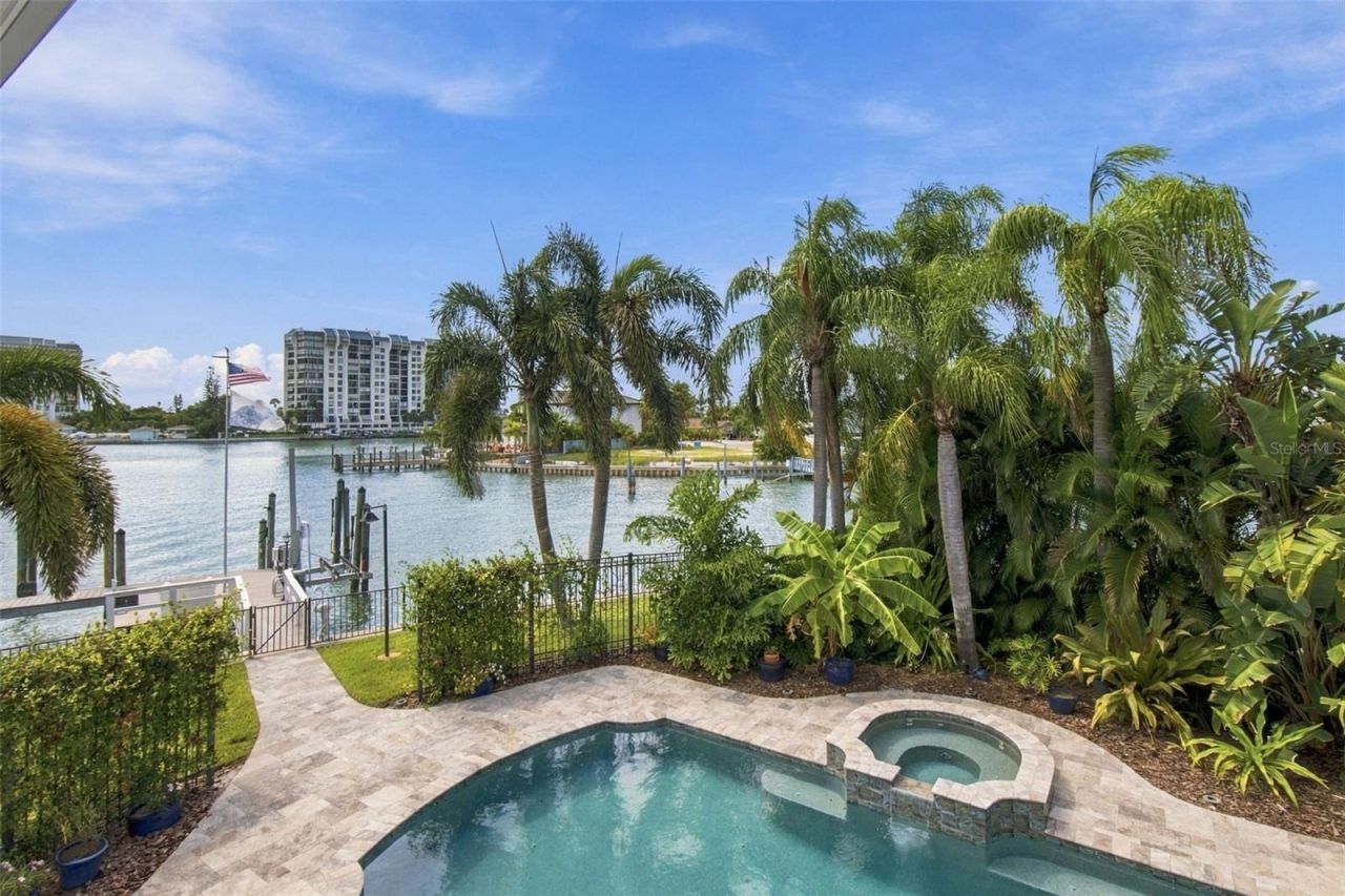 14 Marina Terrace, Treasure Island, FL 33706 Photo