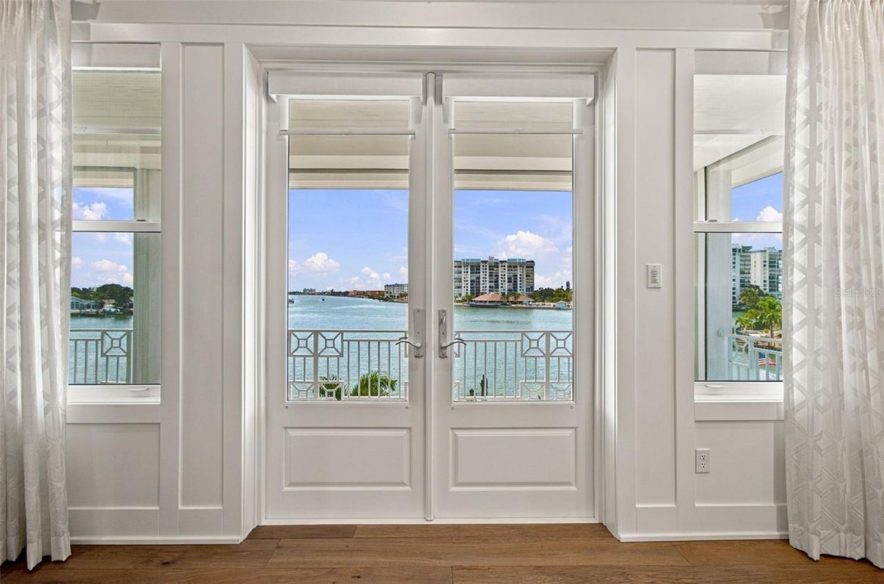 14 Marina Terrace, Treasure Island, FL 33706 Photo