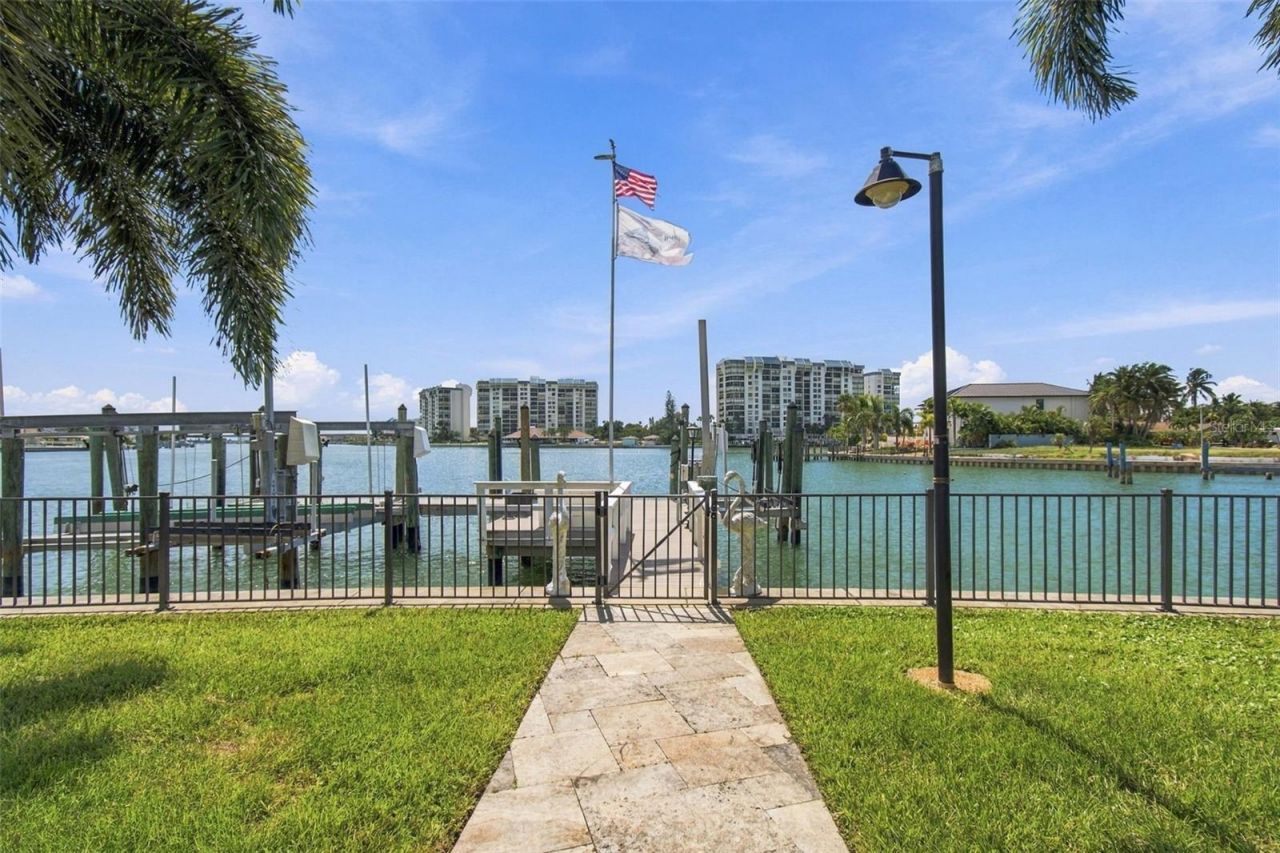 14 Marina Terrace, Treasure Island, FL 33706 Photo