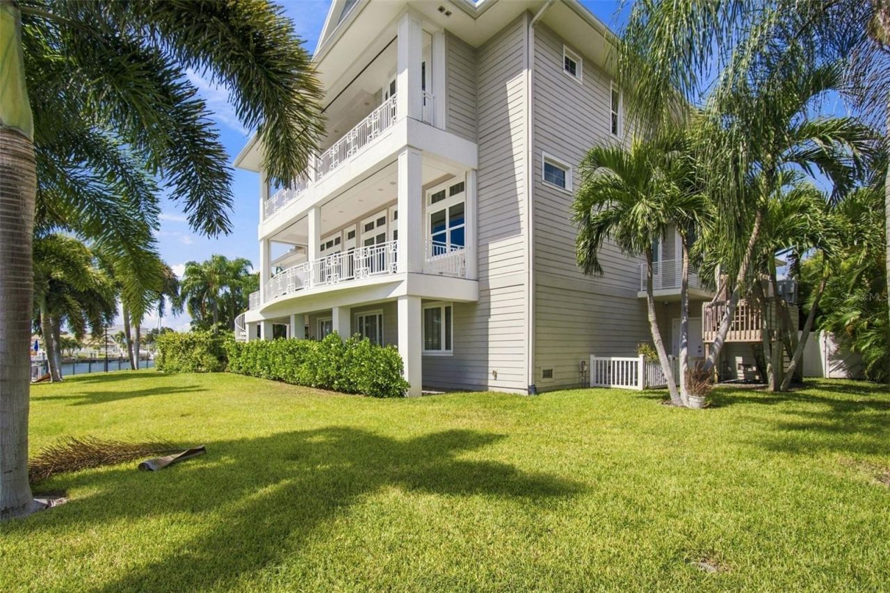 14 Marina Terrace, Treasure Island, FL 33706 Photo
