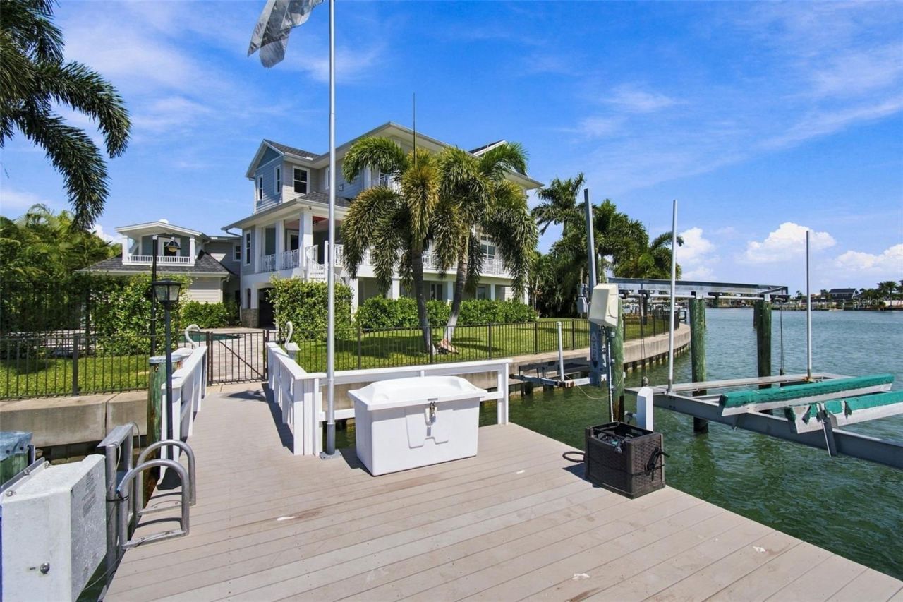 14 Marina Terrace, Treasure Island, FL 33706 Photo