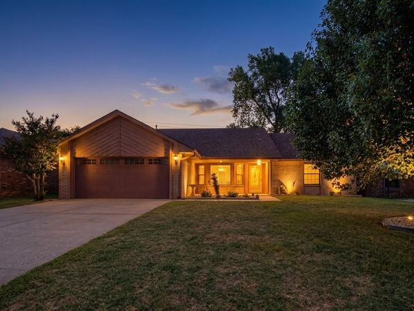 11124 Ashford Drive, Yukon, OK 73099