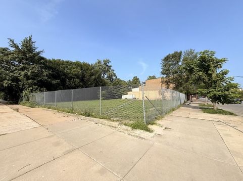 Main Photo
