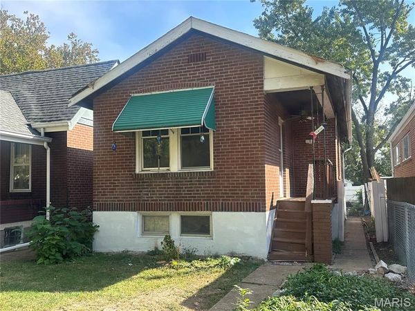 7410 S Grand Avenue , St Louis, MO 63111