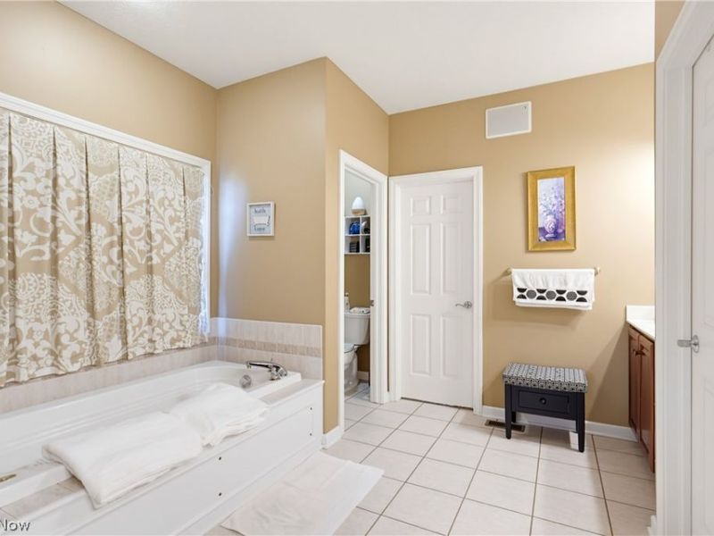 2918 Macduff Drive NW, North Canton, OH 44720 Photo 26