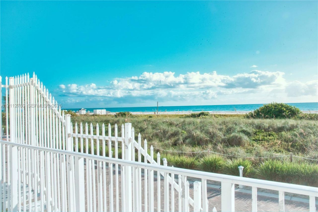 5825 Collins Ave , Unit 11H, Miami Beach, FL 33140 Photo