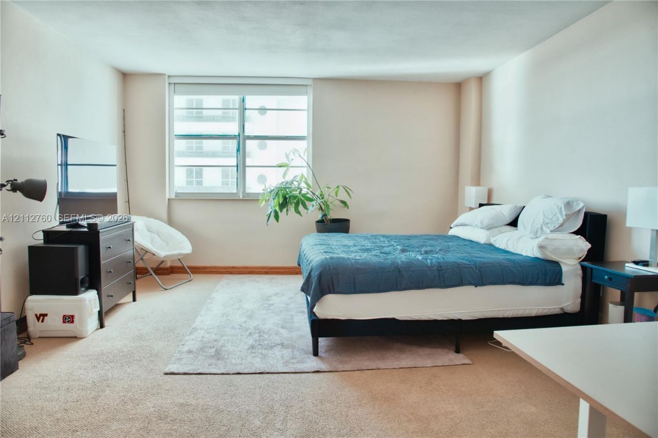 5825 Collins Ave , Unit 11H, Miami Beach, FL 33140 Photo