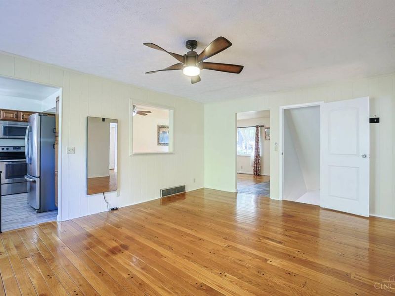 487 Greenwell Avenue, Delhi Township, OH 45238 Photo 12