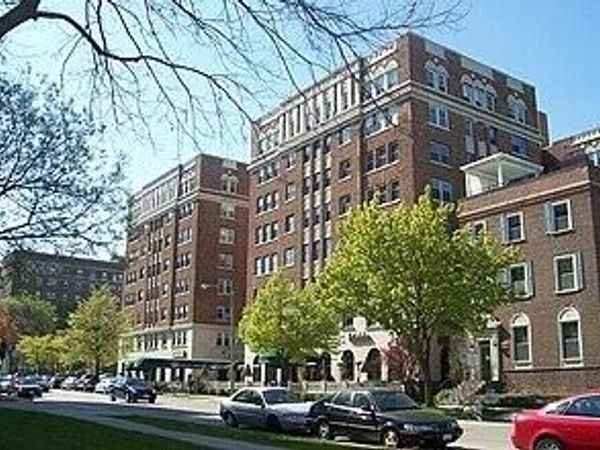1028 E Juneau Ave E, Unit 526, Milwaukee, WI 53202