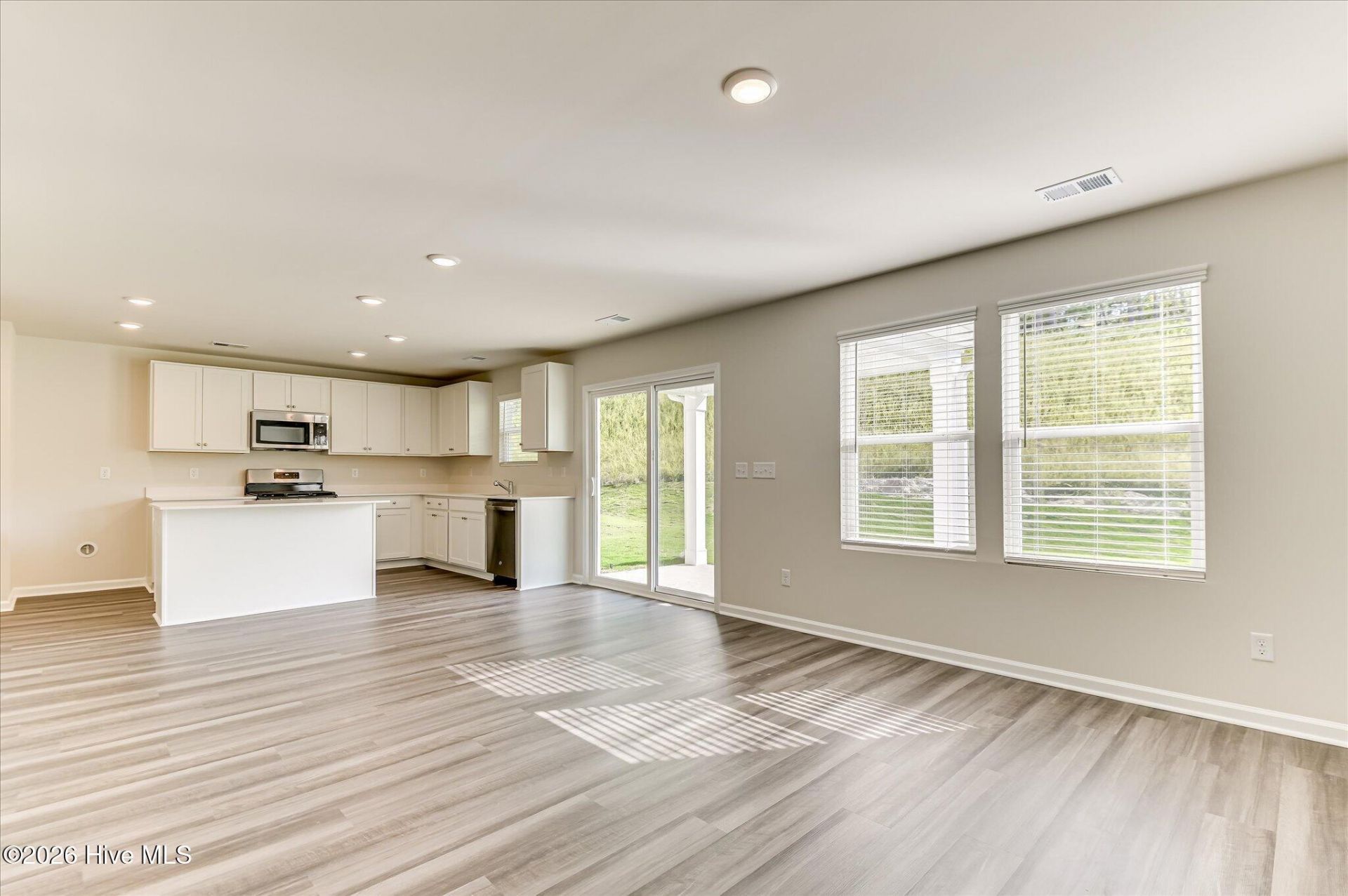 5099 Moncrief Circle  Photo 11