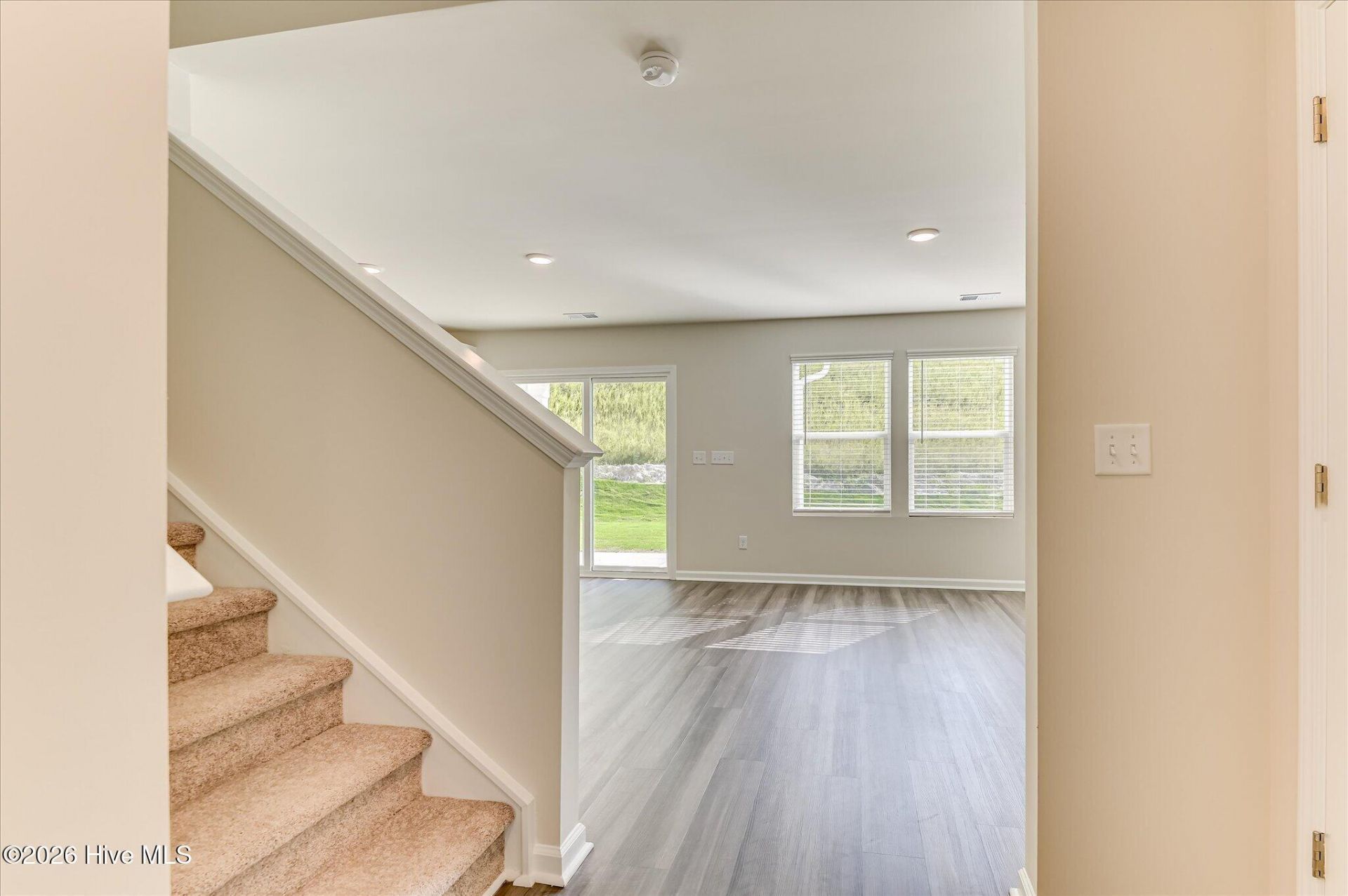 5099 Moncrief Circle  Photo 13
