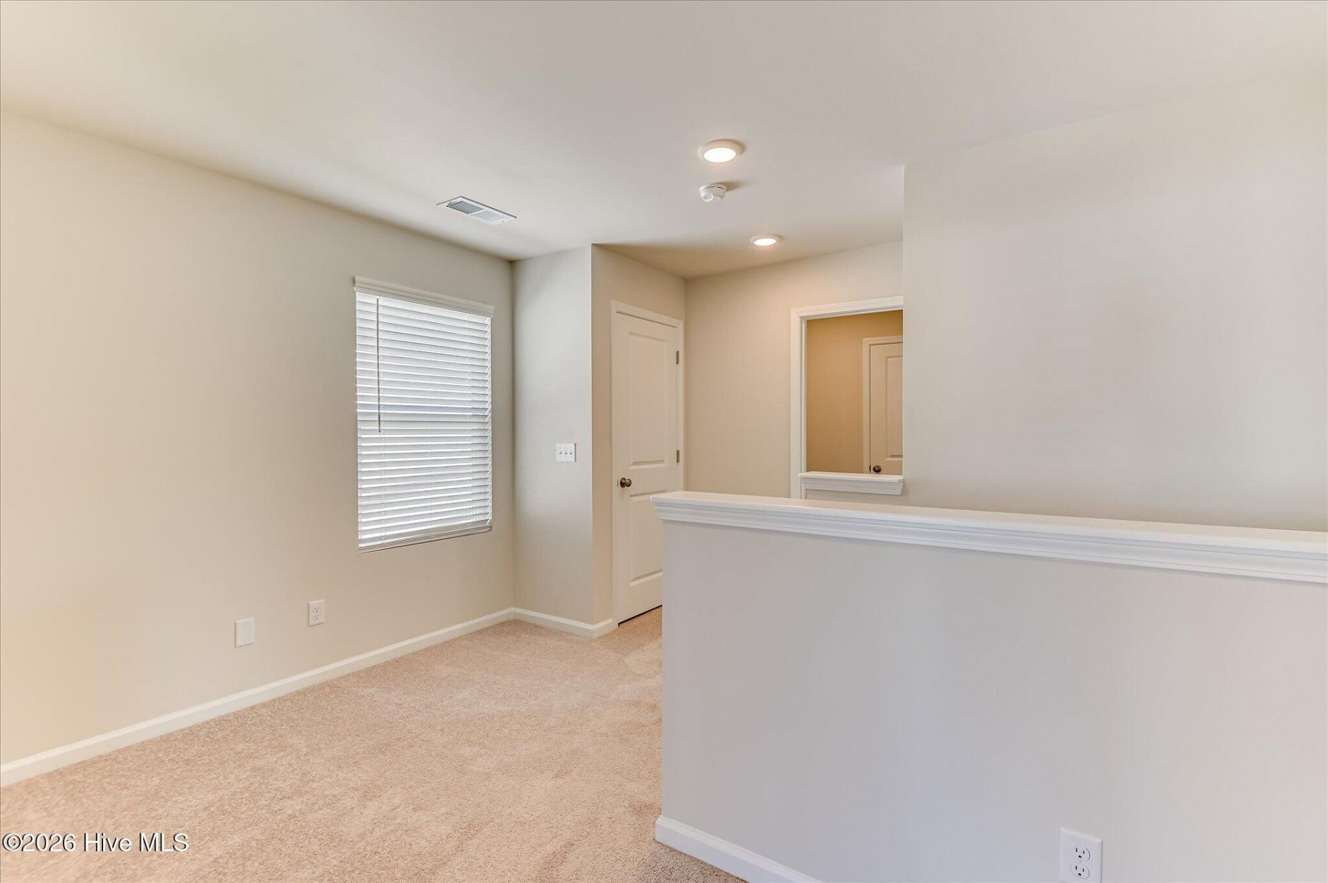 5099 Moncrief Circle  Photo 17