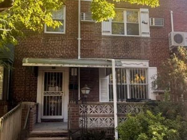14446 70th Avenue , Kew Garden Hills, NY 11367