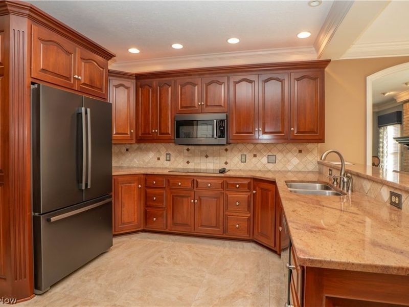 4966 Abbey Church Avenue NW, Canton, OH 44718 Photo 14