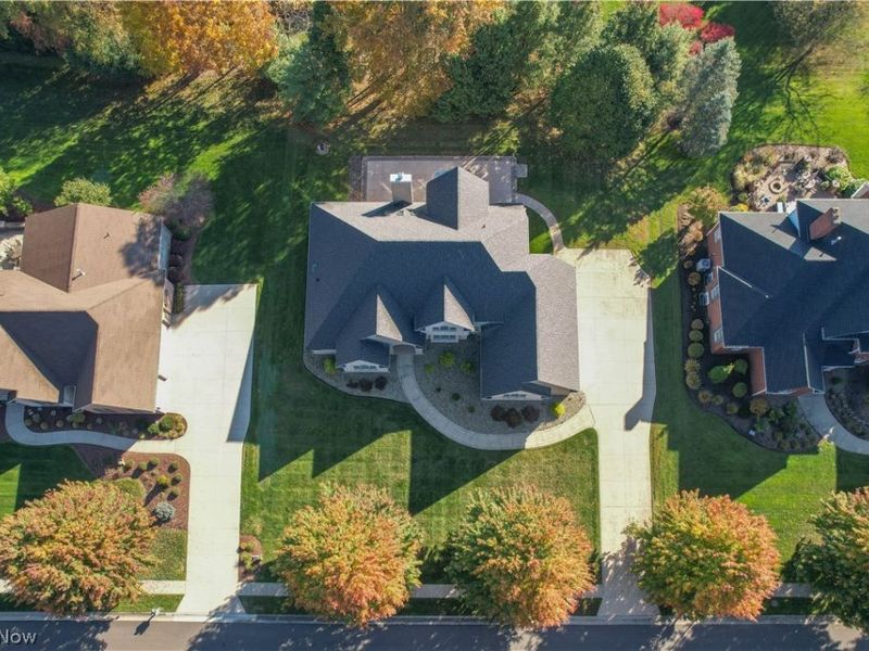 4966 Abbey Church Avenue NW, Canton, OH 44718 Photo 2