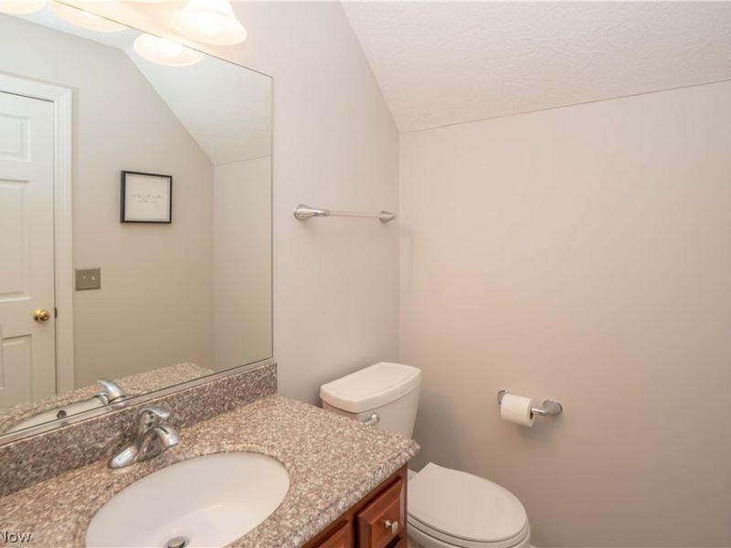 4966 Abbey Church Avenue NW, Canton, OH 44718 Photo 36