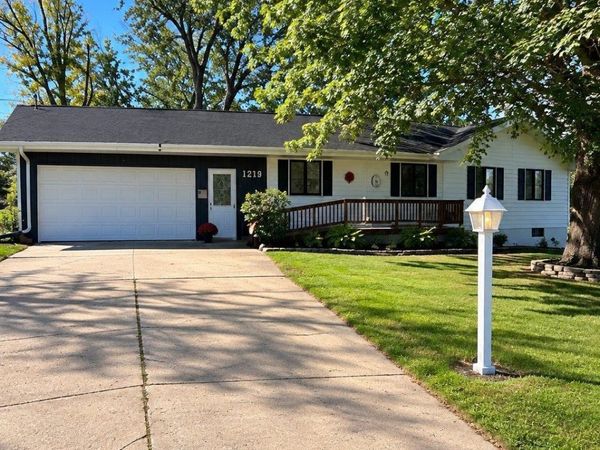 1219 N 12Th Street, Chariton, IA 50049